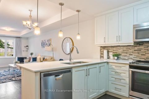 Photo 11 at 101 - 70 Stewart Street, CO Central, Oakville
