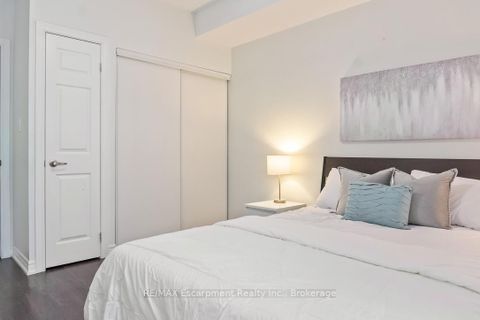 Photo 14 at 101 - 70 Stewart Street, CO Central, Oakville