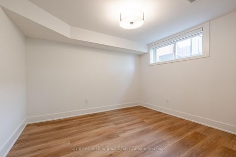 Photo 10 at 105 Baltray Crescent, Donalda, Toronto