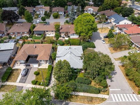 Photo 17 at 105 Baltray Crescent, Donalda, Toronto