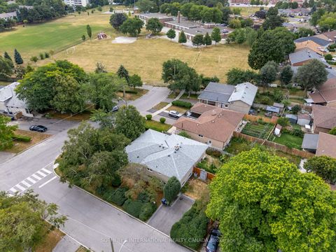 Photo 18 at 105 Baltray Crescent, Donalda, Toronto