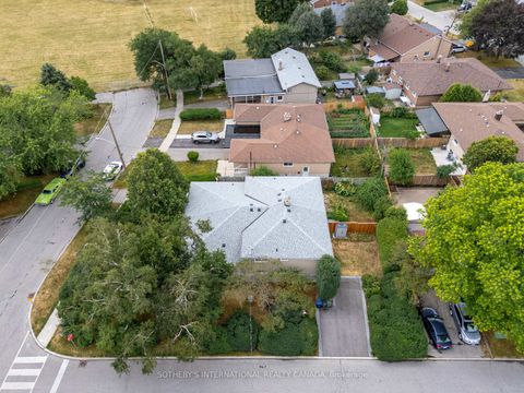 Photo 19 at 105 Baltray Crescent, Donalda, Toronto