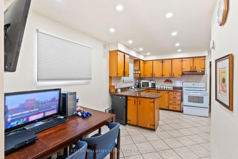 Photo 3 at 110 Littleleaf Drive, Malvern, Toronto