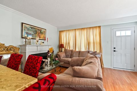 Photo 8 at 110 Littleleaf Drive, Malvern, Toronto