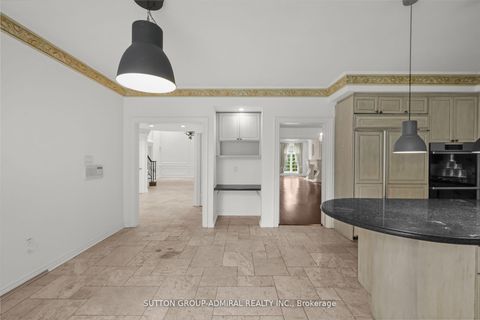 Photo 6 at 48 Berkindale Drive, Windfields, Toronto
