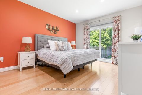 Photo 11 at 1143 Shaw Street, WO West, Oakville