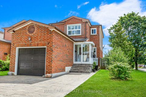 Photo 2 at 33 Fieldside Drive, Agincourt North, Toronto