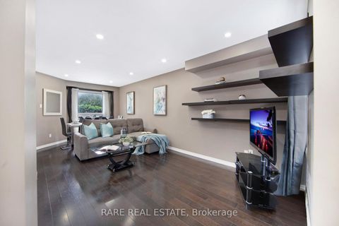 Photo 5 at 33 Fieldside Drive, Agincourt North, Toronto