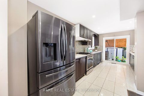 Photo 8 at 33 Fieldside Drive, Agincourt North, Toronto