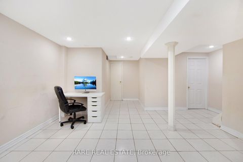 Photo 18 at 33 Fieldside Drive, Agincourt North, Toronto