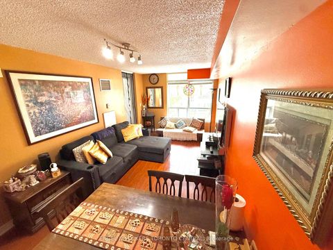 Photo 14 at 208 - 225 Wellesley Street E, South St. James Town, Toronto
