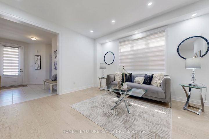 Photo 6 at 2096 Chris Mason Street, Kedron, Oshawa