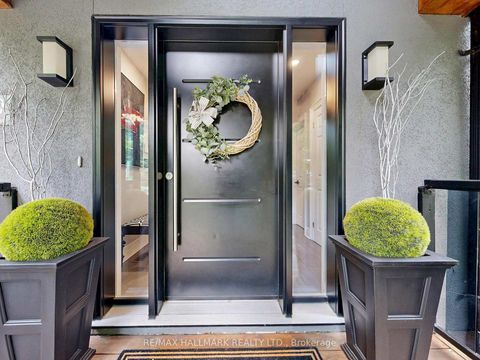 Photo 2 at 30 Larwood Boulevard, Cliffcrest, Toronto