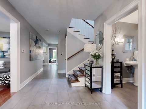 Photo 4 at 30 Larwood Boulevard, Cliffcrest, Toronto