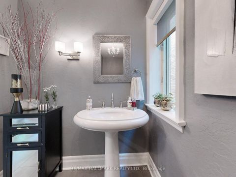 Photo 5 at 30 Larwood Boulevard, Cliffcrest, Toronto