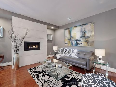 Photo 6 at 30 Larwood Boulevard, Cliffcrest, Toronto