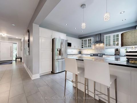 Photo 11 at 30 Larwood Boulevard, Cliffcrest, Toronto