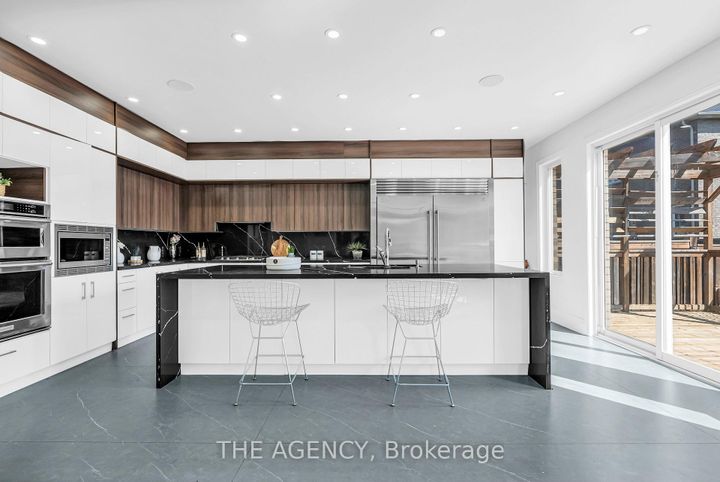 Photo 10 at 13 Waterwide Crescent, Credit Valley, Brampton