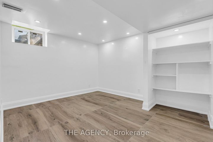 Photo 36 at 13 Waterwide Crescent, Credit Valley, Brampton