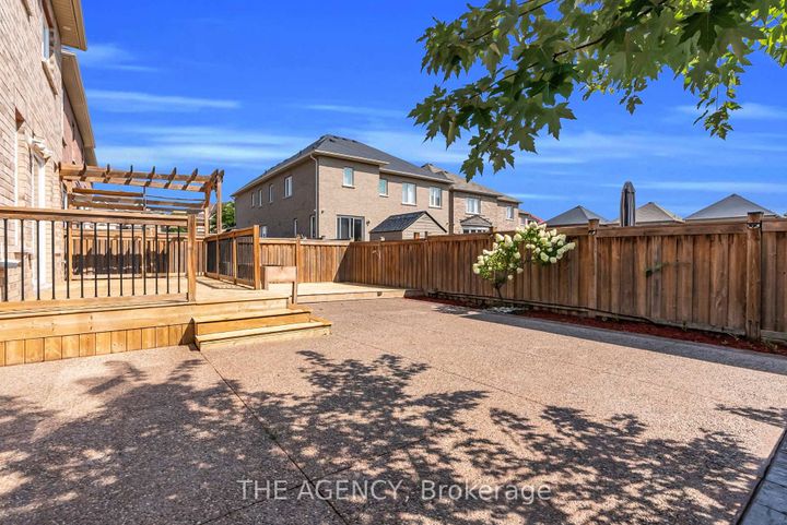 Photo 44 at 13 Waterwide Crescent, Credit Valley, Brampton