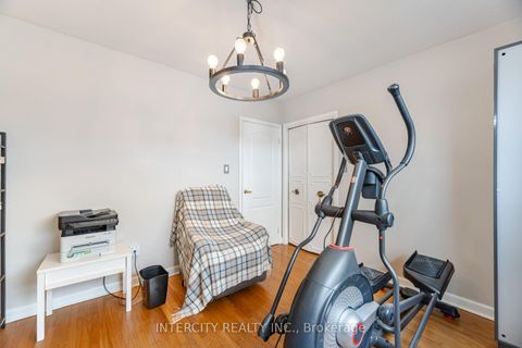 Photo 30 at 31 Munhall Road, Humber Heights, Toronto
