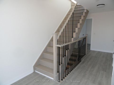 Photo 16 at 718 - 2300 St Clair Avenue W, Junction Area, Toronto
