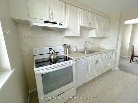 Photo 11 at 702 - 414 Blake Street, Codrington, Barrie