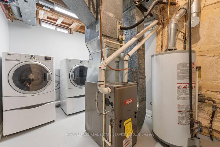 Photo 35 at 143 Speyside Drive, BR Bronte, Oakville