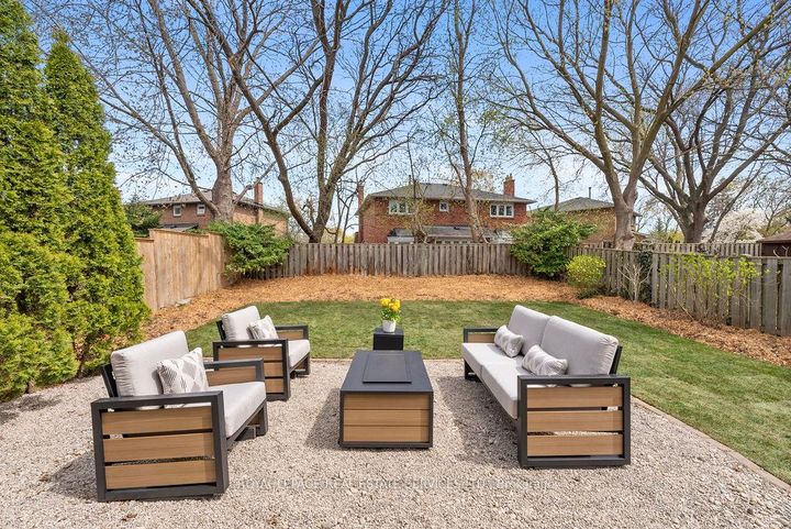 Photo 37 at 143 Speyside Drive, BR Bronte, Oakville