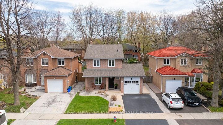 Photo 41 at 143 Speyside Drive, BR Bronte, Oakville