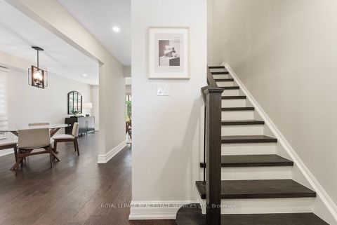 Photo 3 at 143 Speyside Drive, BR Bronte, Oakville
