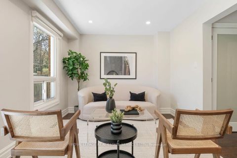 Photo 13 at 143 Speyside Drive, BR Bronte, Oakville