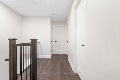Photo 17 at 143 Speyside Drive, BR Bronte, Oakville