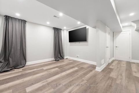 Photo 29 at 143 Speyside Drive, BR Bronte, Oakville