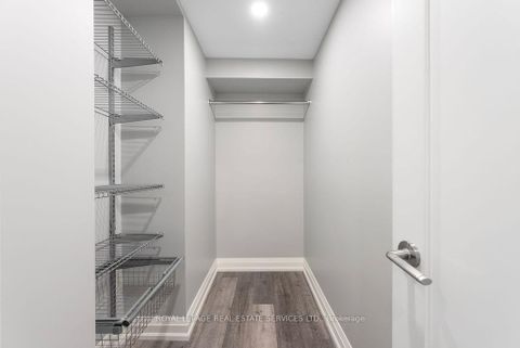 Photo 34 at 143 Speyside Drive, BR Bronte, Oakville