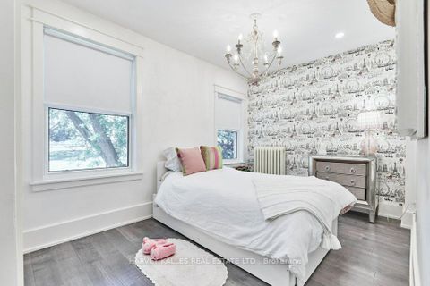 Photo 13 at 96 Balmoral Avenue, St. Clair, Toronto