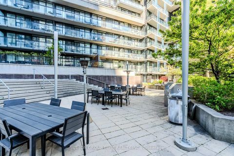 Photo 14 at 910 - 8 Telegram Mews, Waterfront Communities C1, Toronto