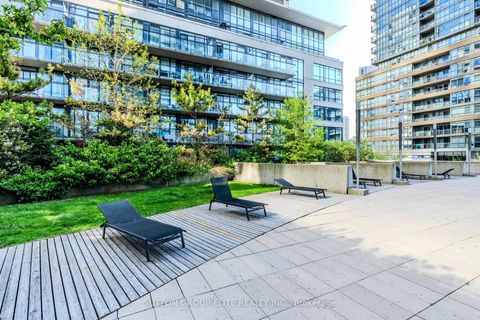 Photo 15 at 910 - 8 Telegram Mews, Waterfront Communities C1, Toronto