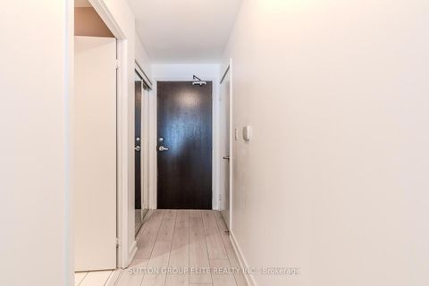Photo 19 at 910 - 8 Telegram Mews, Waterfront Communities C1, Toronto