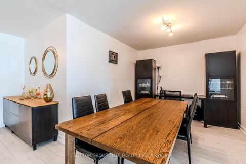 Photo 25 at 910 - 8 Telegram Mews, Waterfront Communities C1, Toronto