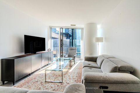 Photo 29 at 910 - 8 Telegram Mews, Waterfront Communities C1, Toronto