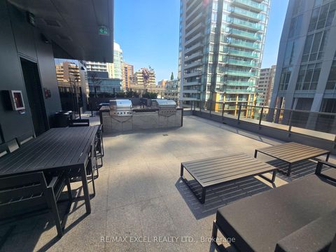 Photo 18 at 6003 - 11 Yorkville Avenue, Annex, Toronto