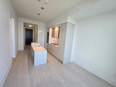 Photo 25 at 6003 - 11 Yorkville Avenue, Annex, Toronto