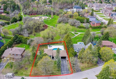 Photo 4 at 56 Cynthia Crescent, Oak Ridges, Richmond Hill