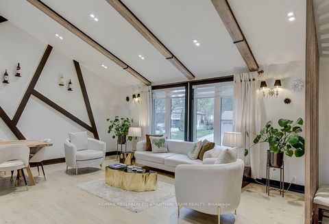 Photo 19 at 56 Cynthia Crescent, Oak Ridges, Richmond Hill