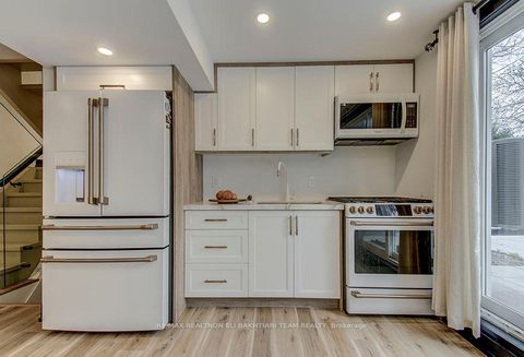 Photo 43 at 56 Cynthia Crescent, Oak Ridges, Richmond Hill