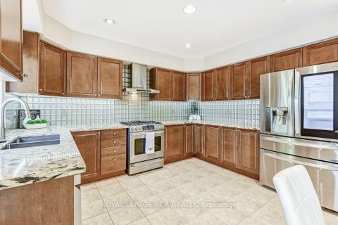 Photo 12 at 42 Mynden Way, Woodland Hill, Newmarket