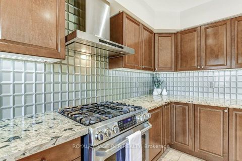 Photo 14 at 42 Mynden Way, Woodland Hill, Newmarket