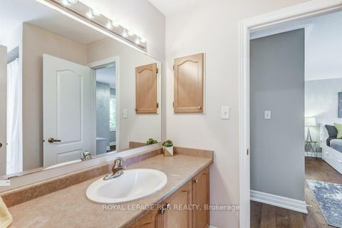Photo 32 at 42 Mynden Way, Woodland Hill, Newmarket