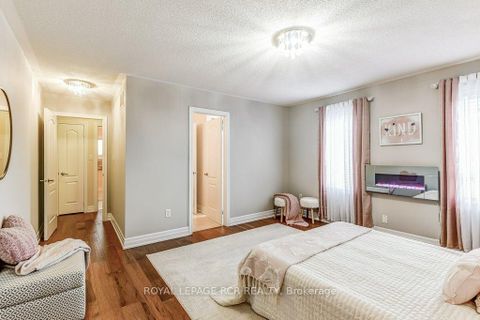 Photo 35 at 42 Mynden Way, Woodland Hill, Newmarket